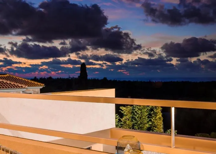 Villa Nirvana - Unalome *